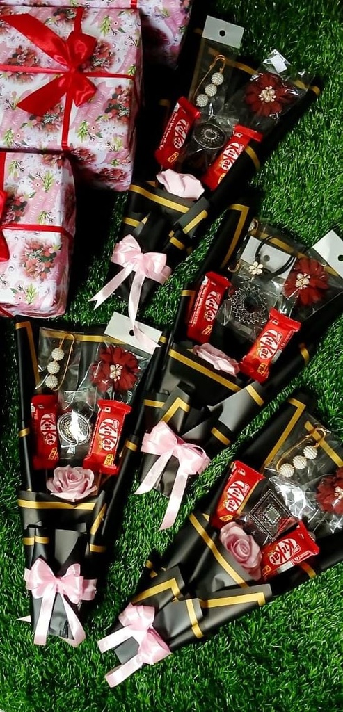 Chocolate, Flower Scarf Pin, Bracelet Bouquet